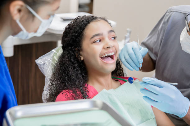 Best Emergency Root Canal Treatment in Inkster, MI